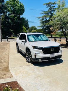 Used 2025 Honda Pilot Touring