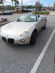 Used 2008 Pontiac Solstice Convertible w/ Premium Package