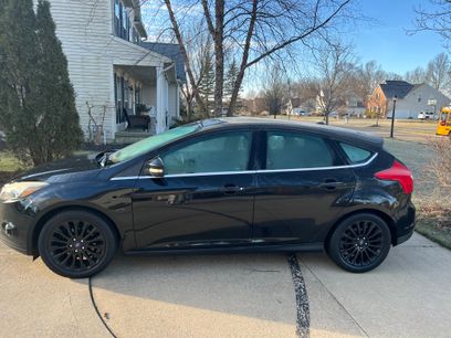Used 2012 Ford Focus Titanium w/ SEL/Titanium Winter Pkg