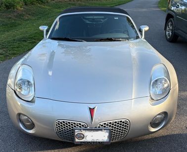 Used 2006 Pontiac Solstice Convertible w/ Premium Package