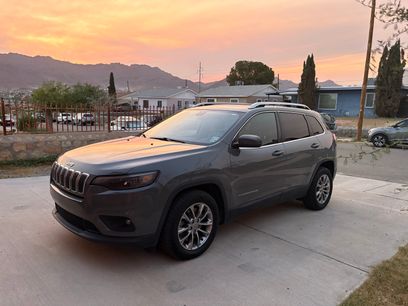 Used 2020 Jeep Cherokee Latitude Plus w/ Comfort/Convenience Group