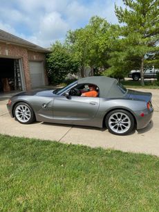 Used 2004 BMW Z4 2.5i