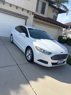 Used 2016 Ford Fusion SE