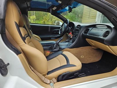 Used 1998 Chevrolet Corvette Coupe w/ Memory Pkg