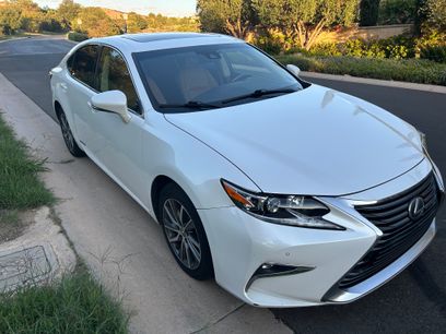 Used 2016 Lexus ES 300h