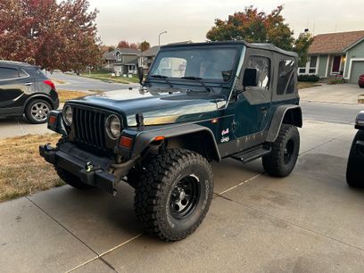 Used 1998 Jeep Wrangler Sport
