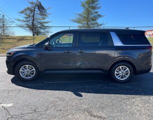 Used 2022 Kia Carnival LX
