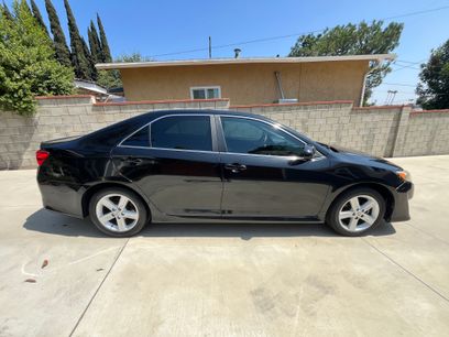Used 2014 Toyota Camry SE