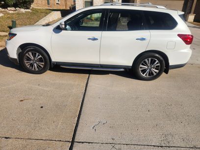 Used 2017 Nissan Pathfinder SV