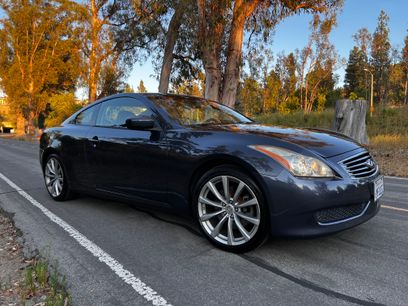 Used 2010 INFINITI G37 Journey w/ Premium Pkg