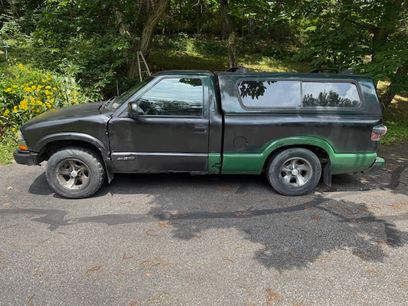 Used 2003 Chevrolet S10 Pickup LS w/ Convenience Package
