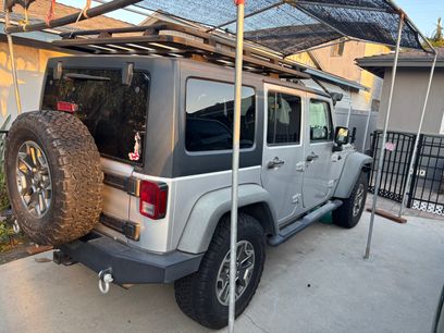 Used 2011 Jeep Wrangler Unlimited Rubicon w/ Connectivity Group