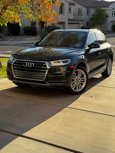 Used 2019 Audi Q5 2.0T Premium Plus w/ Premium Plus Package