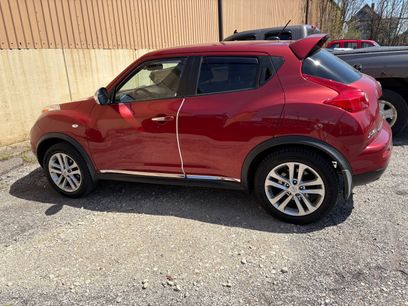 Used 2011 Nissan Juke SL w/ Chrome Pkg
