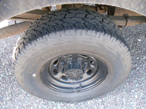 Used 2004 Ford F350 XL image 12