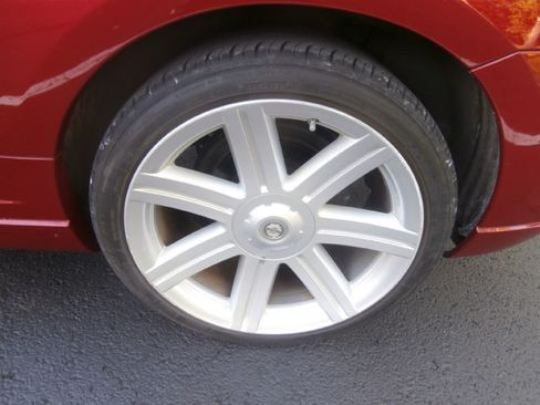 Used 2005 Chrysler Crossfire Limited image 25