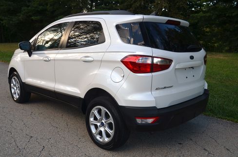 Used 2019 Ford EcoSport SE image 3