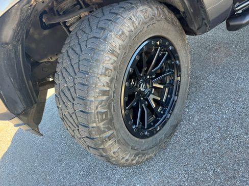 Used 2020 Toyota Tacoma SR image 14