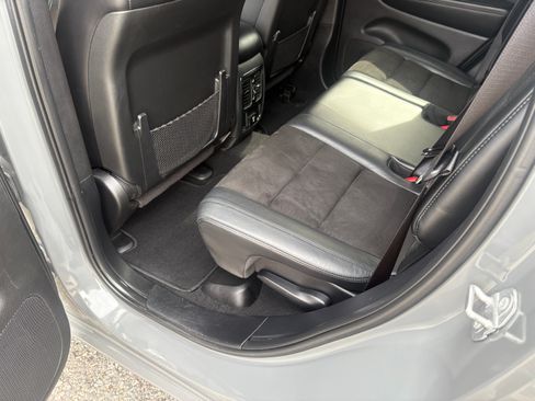 Used 2019 Jeep Grand Cherokee Limited image 14