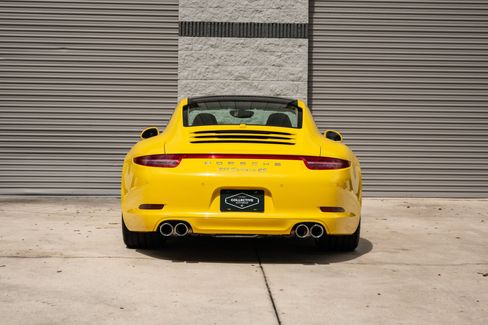 Used 2014 Porsche 911 Carrera 4S image 6