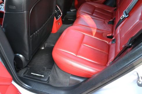 Used 2017 Porsche Macan image 35