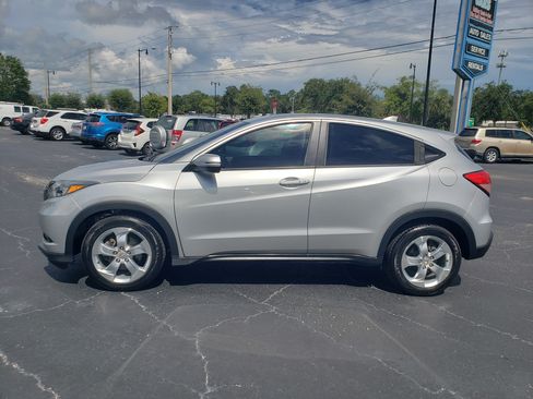 Used 2016 Honda HR-V EX image 5