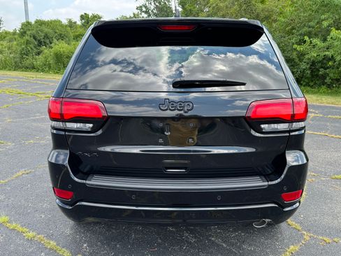 Used 2021 Jeep Grand Cherokee Laredo X image 7