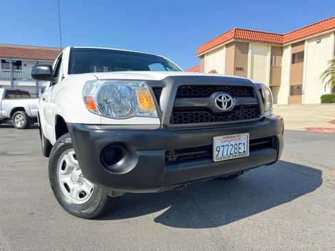 Used 2011 Toyota Tacoma image 19