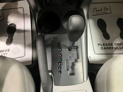 Used 2011 Toyota RAV4 image 12