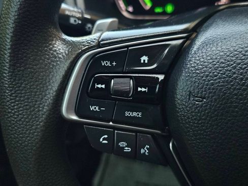 Used 2019 Honda Accord Hybrid Touring image 14
