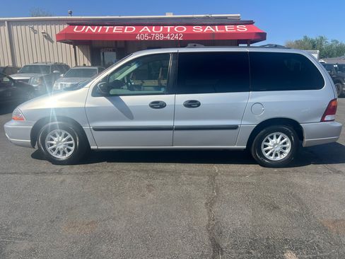 Used 2003 Ford Windstar LX image 1