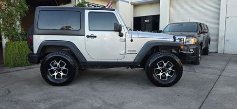 Used 2012 Jeep Wrangler Sport image 5
