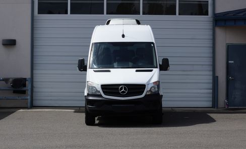 Used 2017 Mercedes-Benz Sprinter 2500 image 2