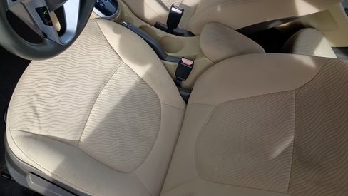 Used 2012 Hyundai Accent GLS image 8