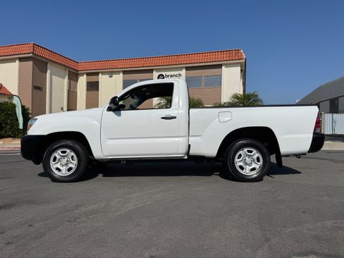 Used 2011 Toyota Tacoma image 3