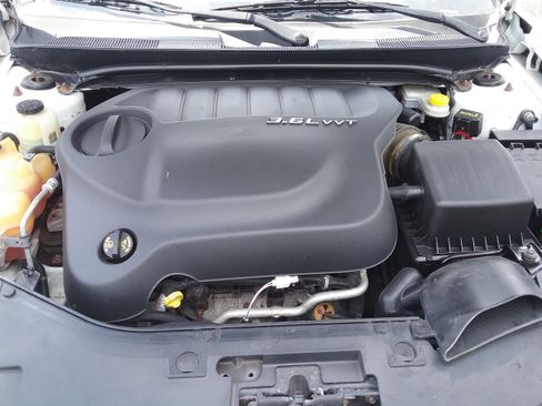 Used 2013 Chrysler 200 Limited image 22