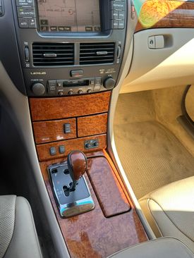 Used 2005 Lexus LS 430 image 28