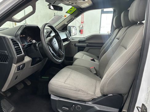 Used 2015 Ford F150 FX4 image 9