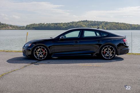 Used 2023 Audi RS 5 image 4