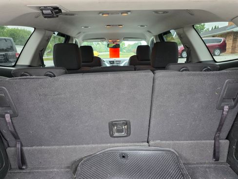 Used 2012 Chevrolet Traverse LT image 13