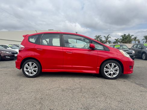 Used 2011 Honda Fit Sport image 7