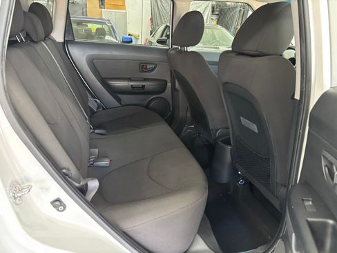 Used 2013 Kia Soul image 14