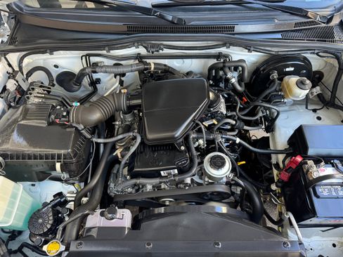 Used 2011 Toyota Tacoma image 30