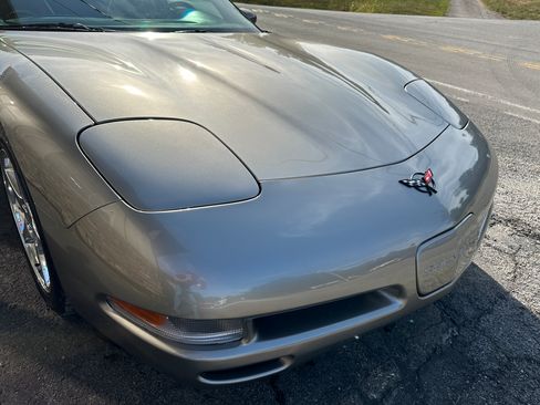 Used 2000 Chevrolet Corvette image 11