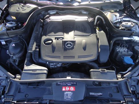 Used 2014 Mercedes-Benz E 350 Sport image 21