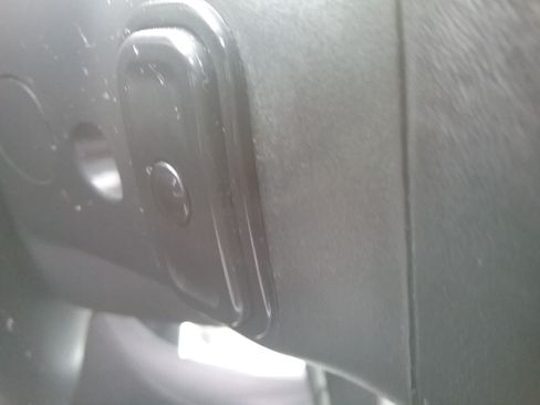 Used 2013 Chrysler 200 Limited image 20