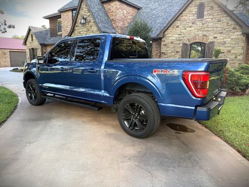 Used 2022 Ford F150 XLT image 3