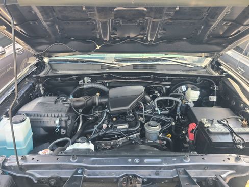 Used 2021 Toyota Tacoma image 8