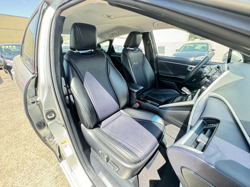 Used 2018 Toyota Mirai image 18