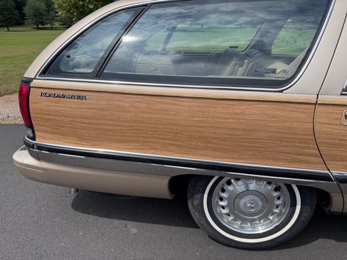Used 1996 Buick Roadmaster Estate image 45